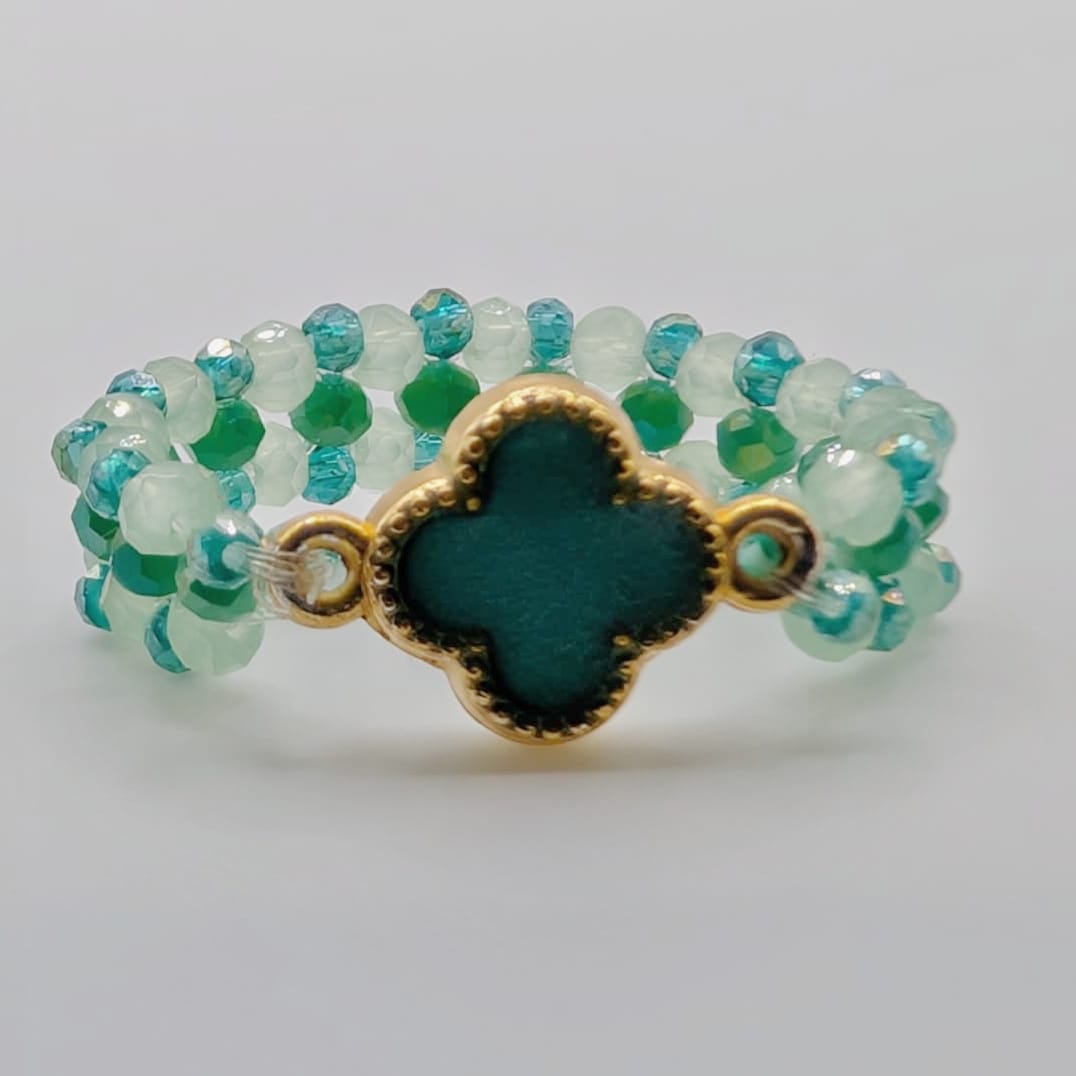 Emerald Clover Beaded Band Ring