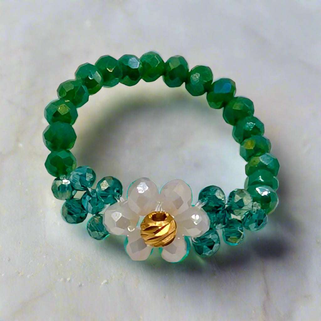 Daisy Bloom Ring with Gold Accent
