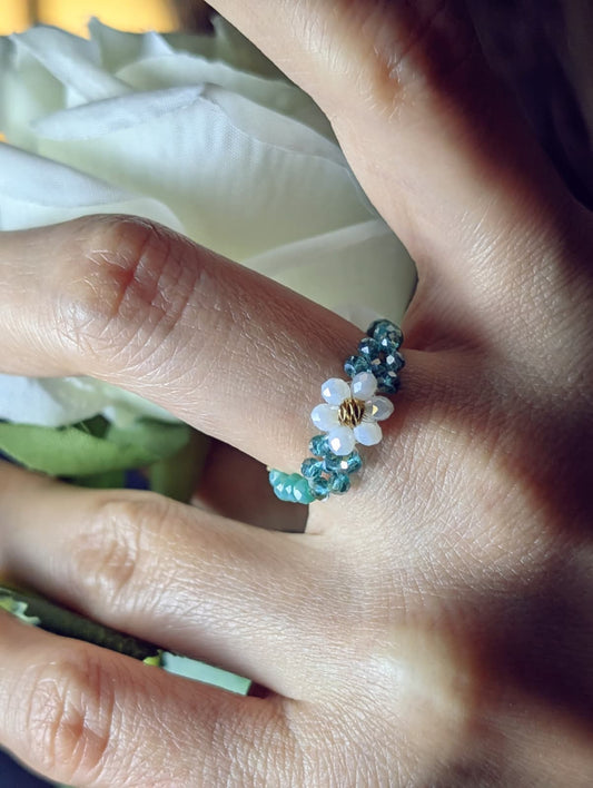 Daisy Bloom Ring with Gold Accent